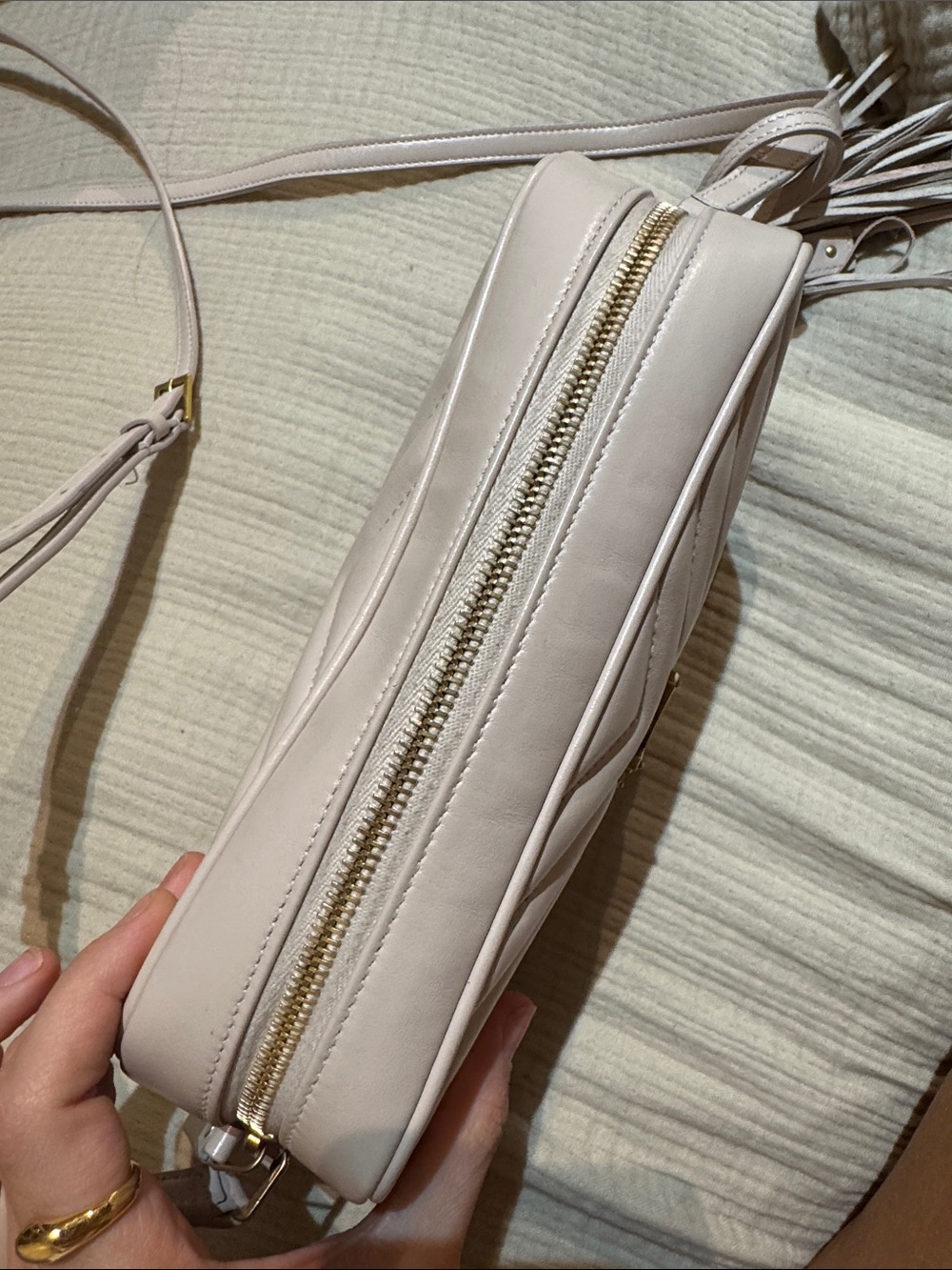 Yves Saint Laurent nude Quilted Lou Camera Bag with Tassel - Picture 10 of 17